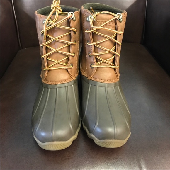 sperry shoes nib boys boots size 6 poshmark boy boots size 6